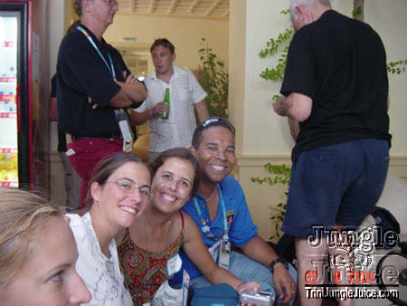athens04-12