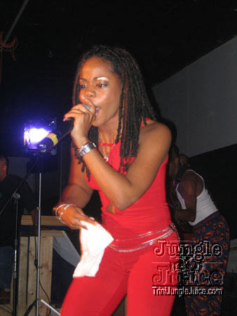 flames0404-15