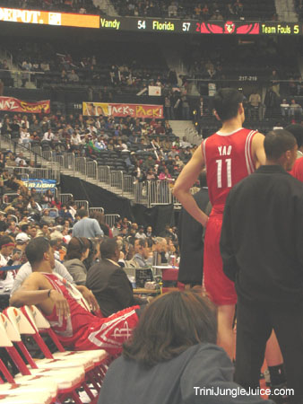 hawksvsrockets-06