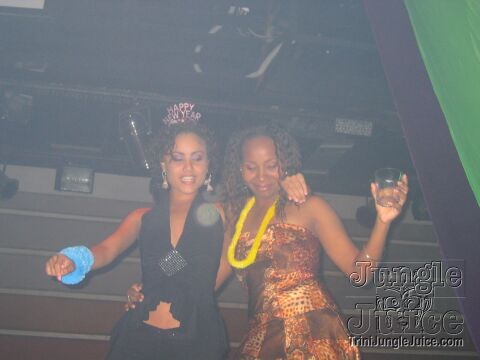 newyearseve04-24
