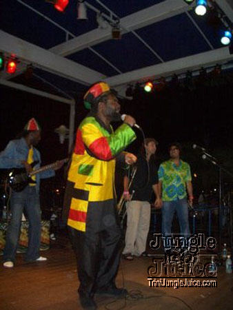 rootsfest04-034