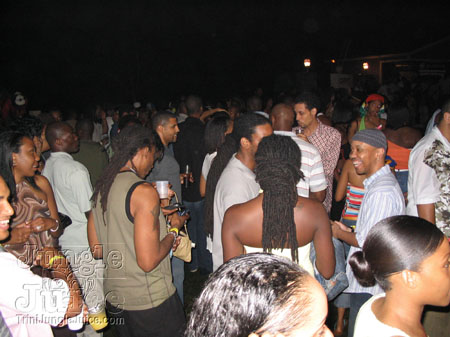 taboo+dc2004-045