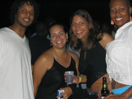 taboo+dc2004-058