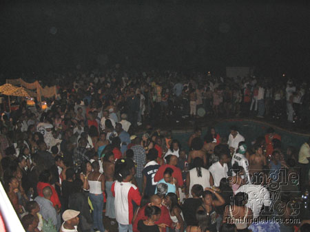 taboo+dc2004-079