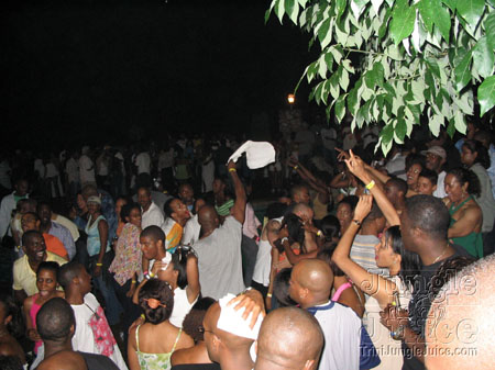 taboo+dc2004-130