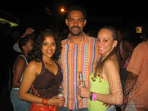 vipsmokeybunty-03