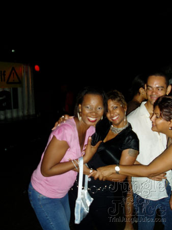 caution_2005-39