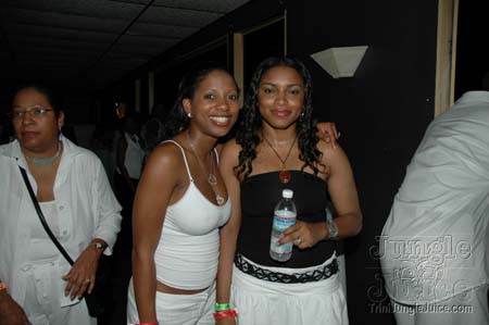 2005_dc_glow-54