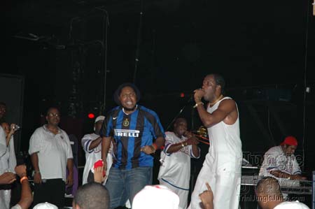 2005_dc_glow-55