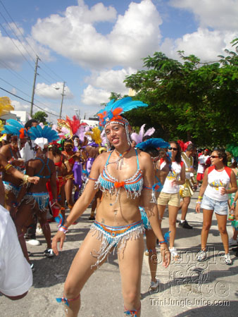 mia_c2k6-048
