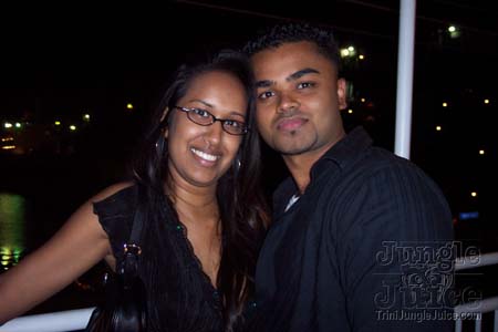 soca_on_rooftop-04