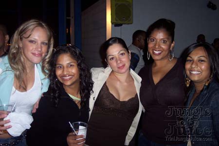 soca_on_rooftop-05