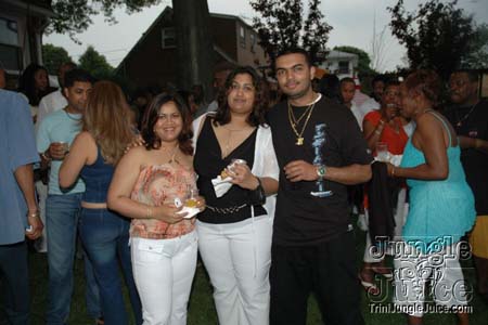 socaweb_poolside-09