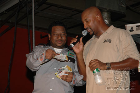 ac_ny_2006-066