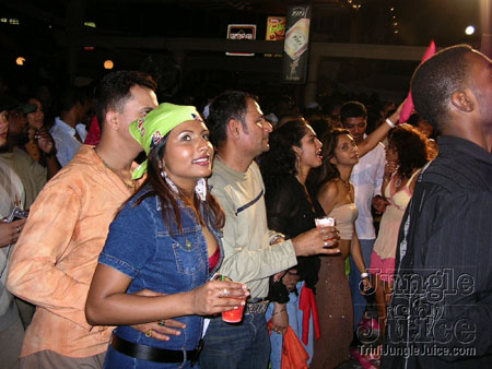 amnesia_2006-055