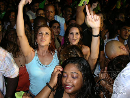 amnesia_2006-129