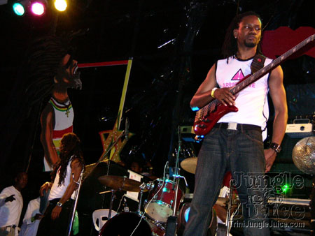amnesia_2006-161