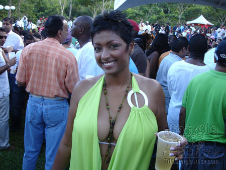 beach_house_carnival_2006-079