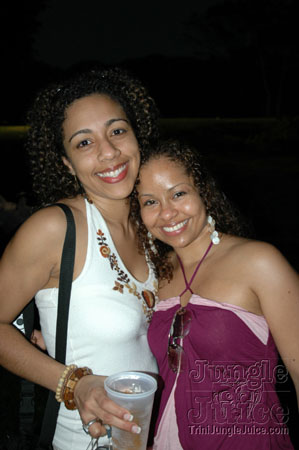 beach_house_carnival_2006-115