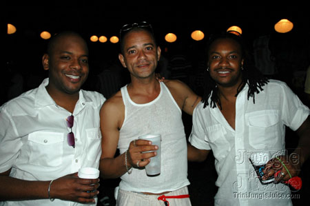 beach_house_carnival_2006-130