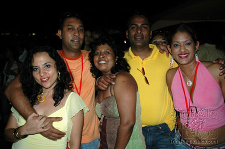 beach_house_carnival_2006-135
