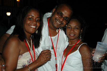 beach_house_carnival_2006-138
