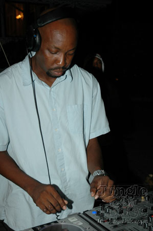 beach_house_carnival_2006-143