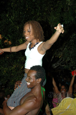 beach_house_carnival_2006-170