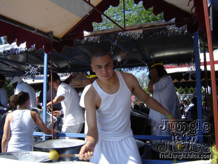 caribana_parade_pt2-123