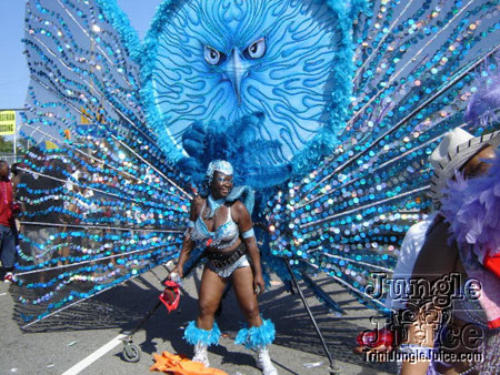caribana_parade_pt2-128