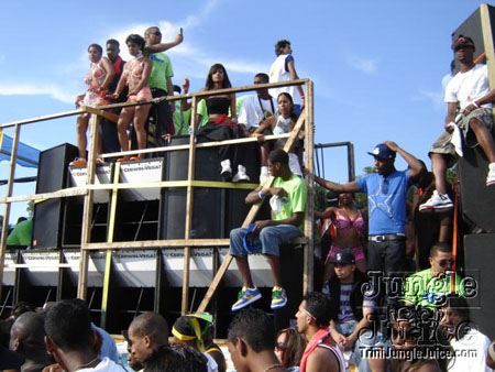 caribana_parade_pt2-154