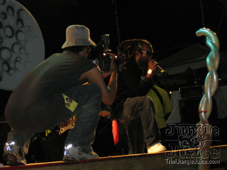 dawn_2006-074