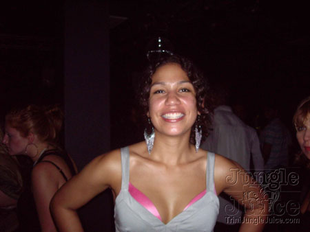 escape_2_soca-02