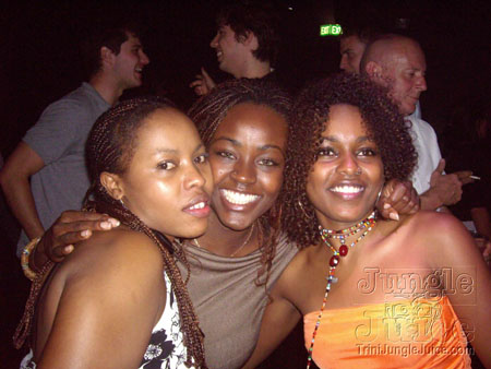 escape_2_soca-18
