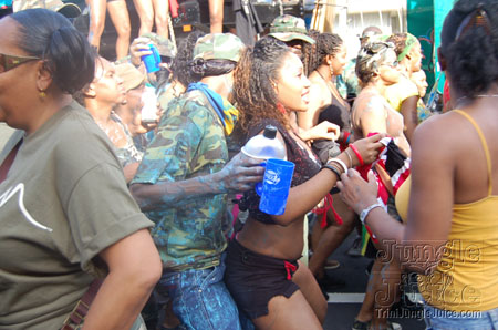 miami_carnival_2006_pt1-142