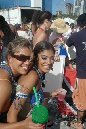 miami_carnival_2006_pt2-068