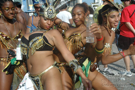 miami_carnival_2006_pt2-075
