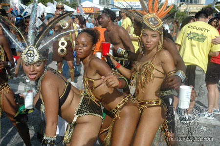 miami_carnival_2006_pt2-076