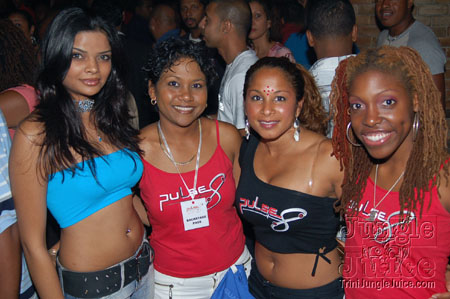 pulse8_2k7_launch-184