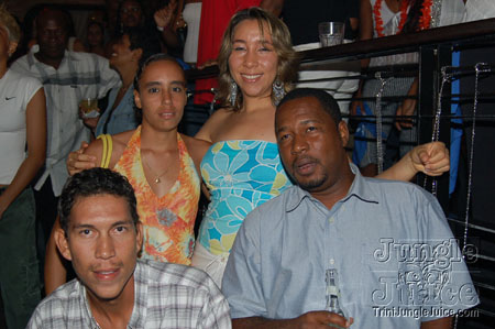 pulse8_2k7_launch-210