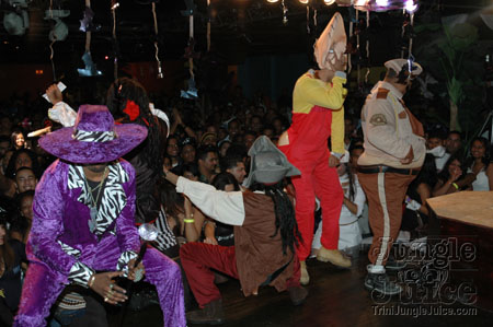 rum_jungle_halloween_2006-153
