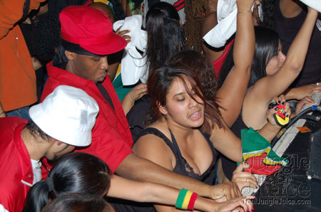 soca_or_die1_5-118
