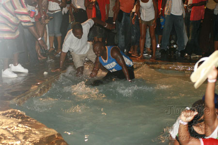 taboo_2006_pt2-131