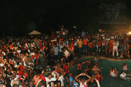 taboo_2006_pt2-208