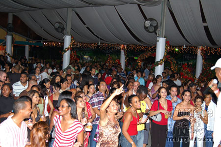 tribe_jingle_bell_jam-065