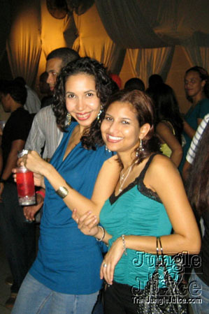 tribe_jingle_bell_jam-140