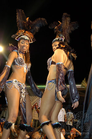 trini_revellers_2k7_launch_pt2-029