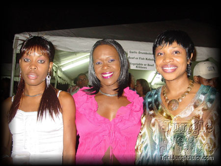us_embassy_2006-058