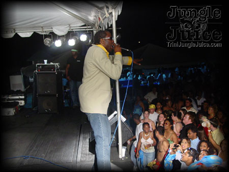 us_embassy_2006-071