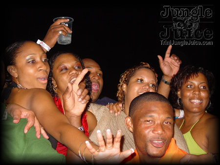 us_embassy_2006-077